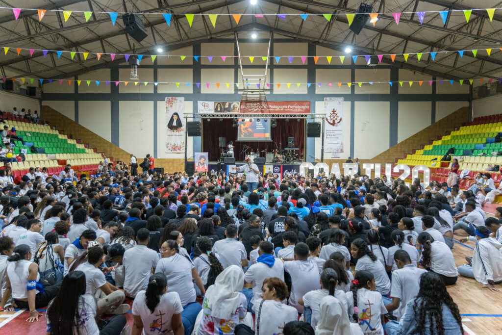 Jóvenes de la Región Caribe reunidos en el COARJU en Cartagena